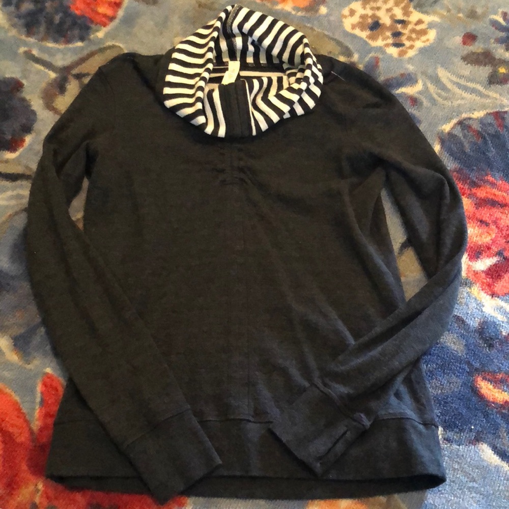 Lululemon sweatshirt